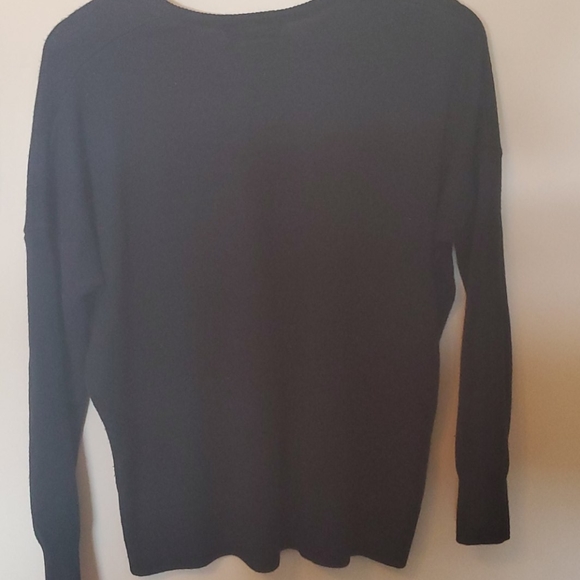 ⛱3/$20 Black V Neck Sweater Silver Zipper Details - Picture 5 of 5